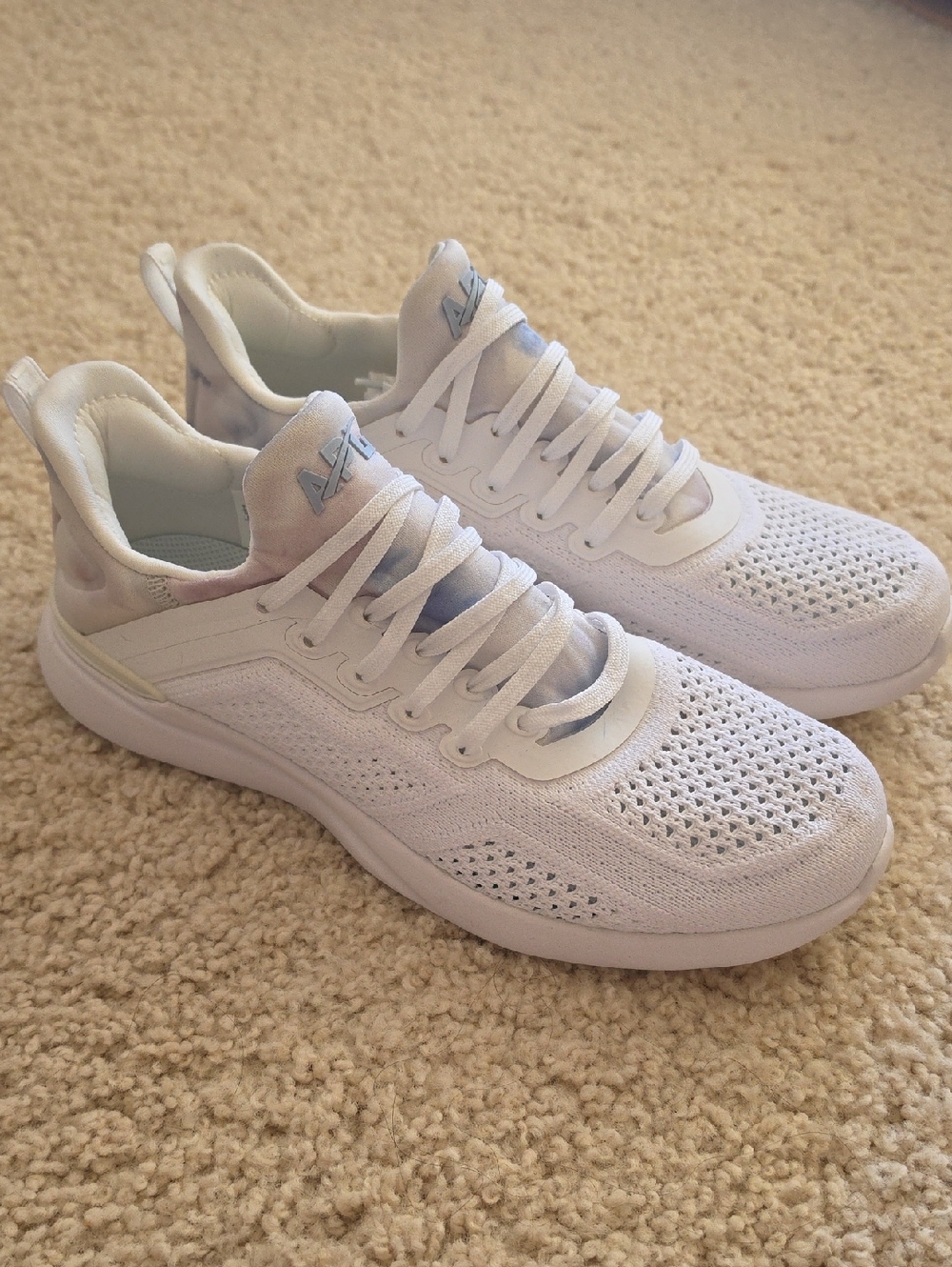 APL Techloom Tracer Tie Dye Women's size 8